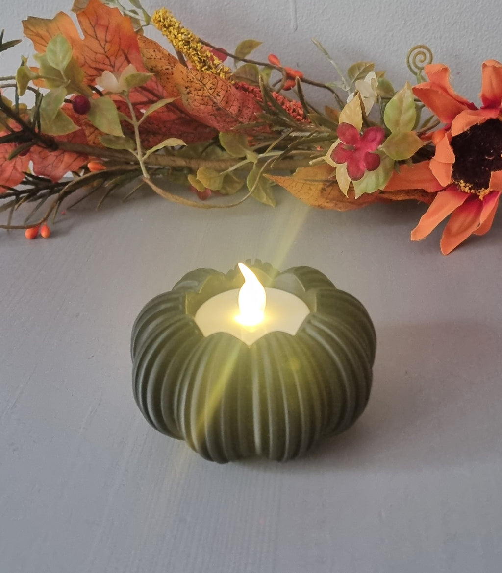Pumpkin flameless tealight holder