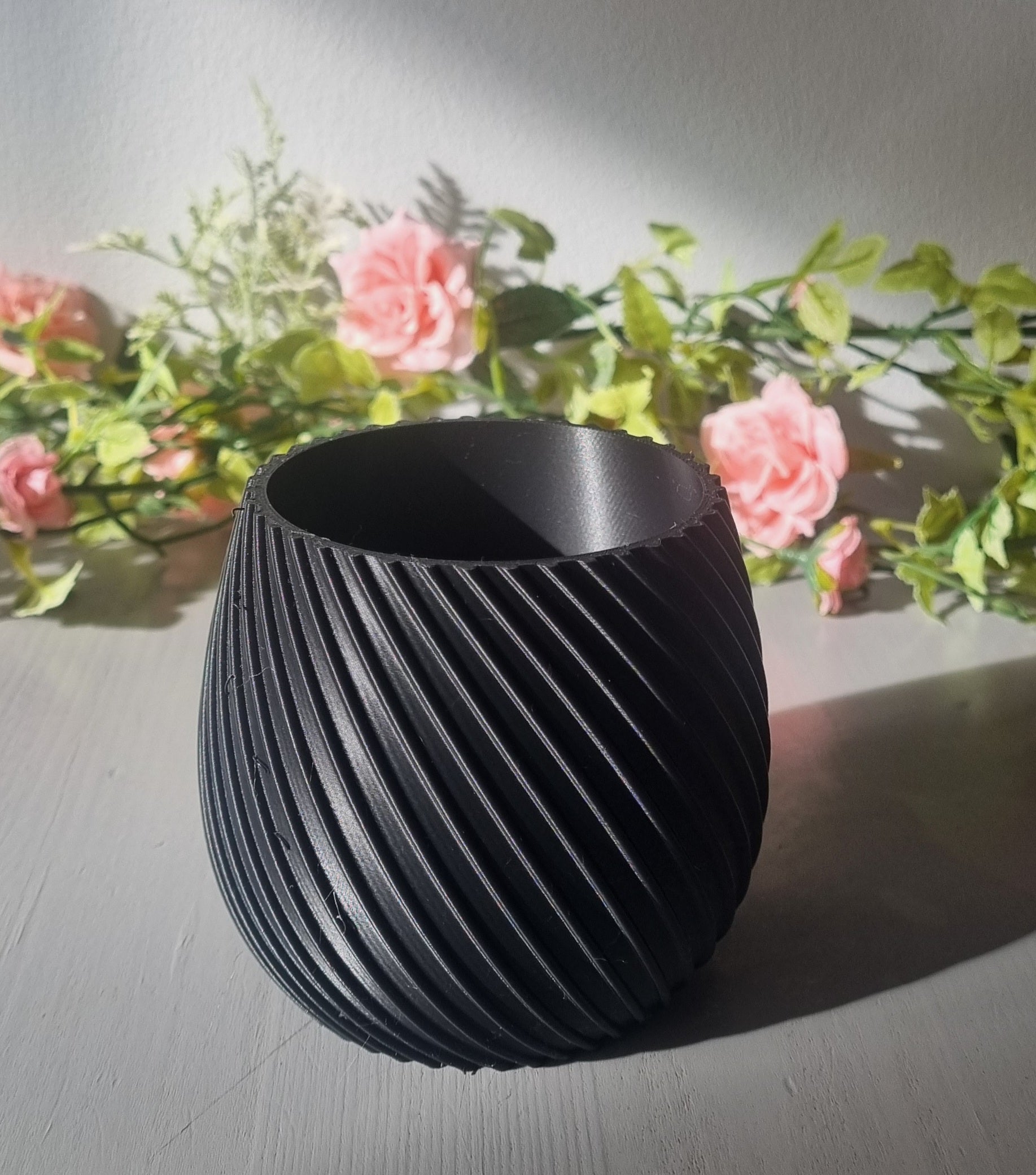 Black floral gift set