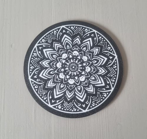 Black floral gift set