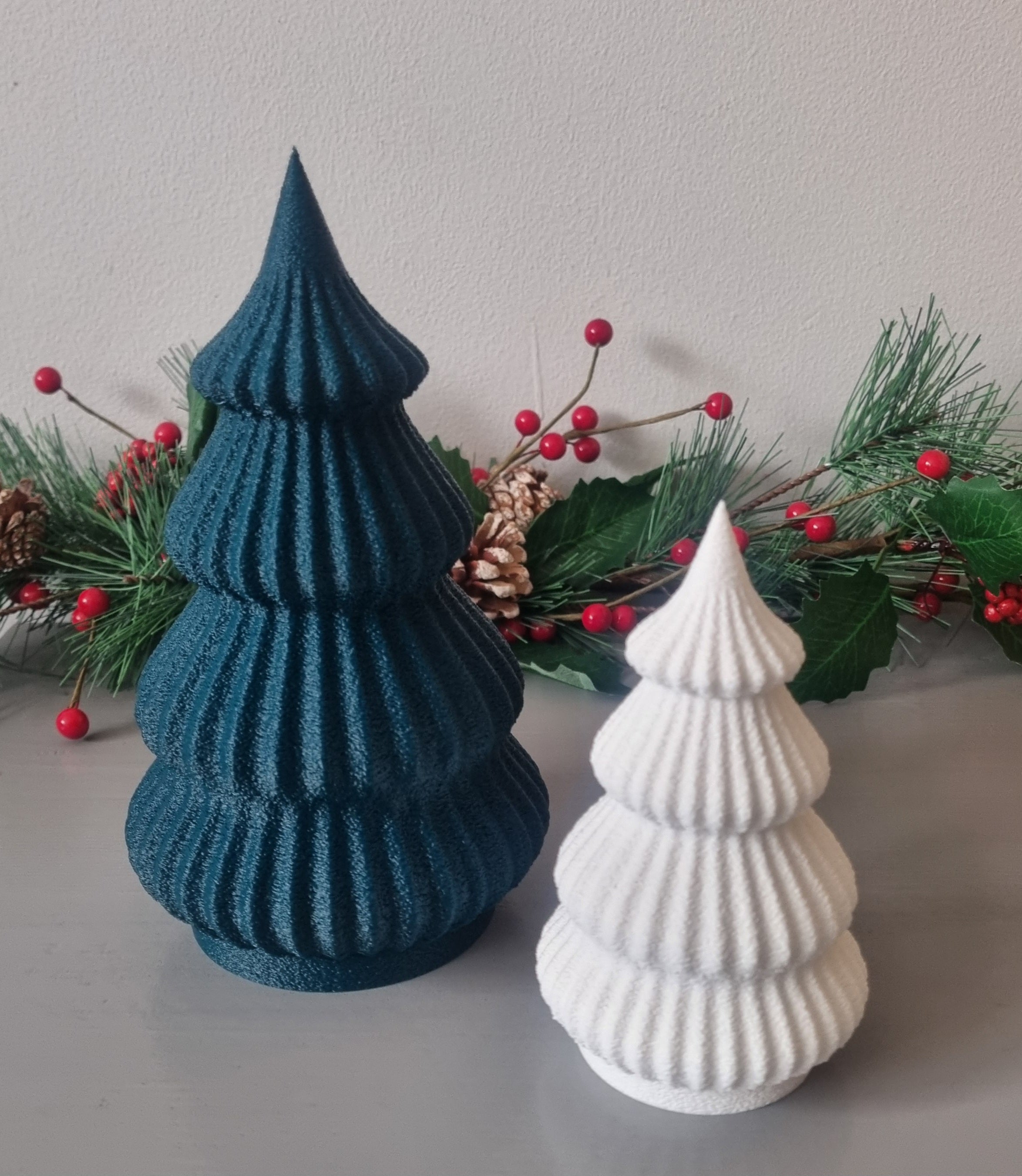 Christmas tree ornaments set of 2